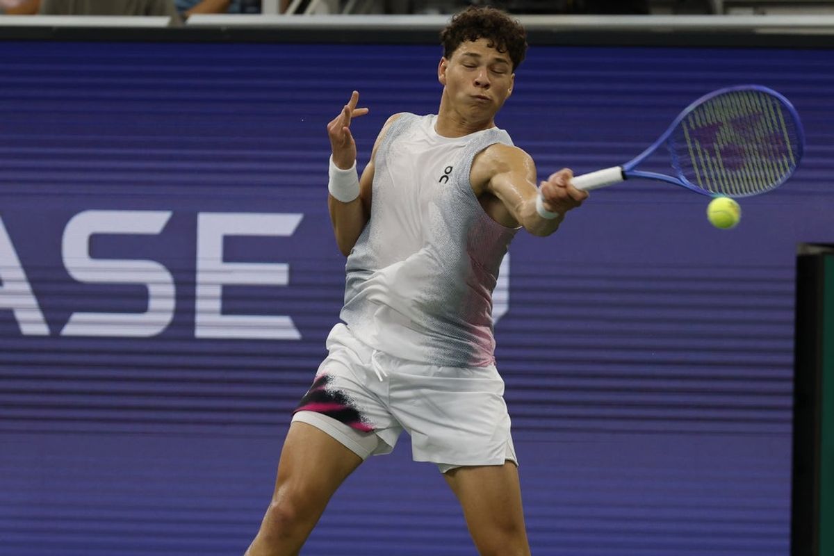 Aug 29, 2025; Flushing, NY, USA; Ben Shelton (USA) hits a forehand against Adrian Mannarino (FRA) (not pictured) on day six of the 2025 US Open tennis tournament at Billie Jean King USTA National Tennis Center. Mandatory Credit: Geoff Burke-Imagn Images