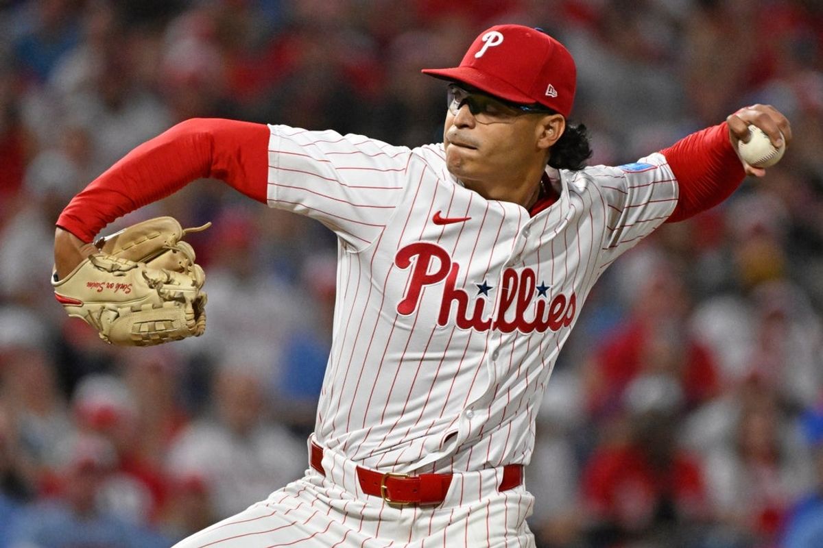 Aug 31, 2025; Philadelphia, Pennsylvania, USA;  Philadelphia Phillies pitcher Jesús Luzardo (44) throws a pitch during the third inning against the Atlanta Braves at Citizens Bank Park. Mandatory Credit: Eric Hartline-Imagn Images