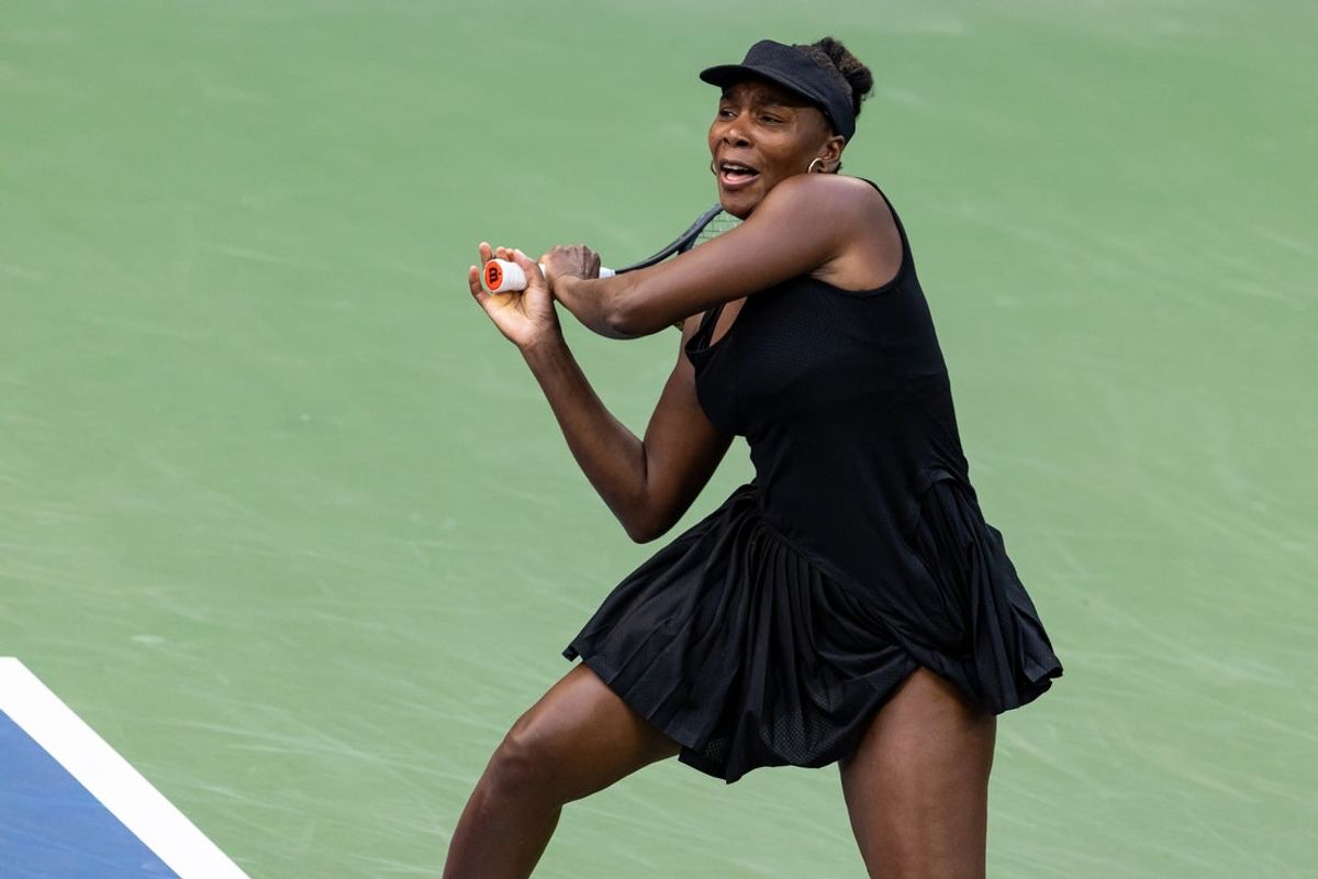 Sep 2, 2025; Flushing, NY, USA; Venus Williams of the United States and Leylah Fernandez of Canada in action against Taylor Townsend of the United States and Katerina Siniakova of Czech Republic in the quarterfinal of the women’s doubles at the US Open at Louis Armstrong Stadium in Billie Jean King National Tennis Center. Mandatory Credit: Mike Frey-Imagn Images