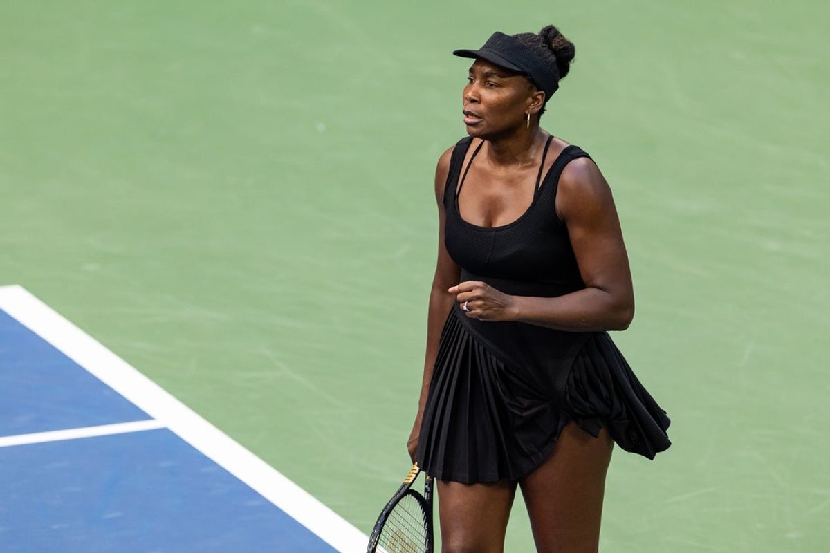 Sep 2, 2025; Flushing, NY, USA; Venus Williams of the United States and Leylah Fernandez of Canada in action against Taylor Townsend of the United States and Katerina Siniakova of Czech Republic in the quarterfinal of the women’s doubles at the US Open at Louis Armstrong Stadium in Billie Jean King National Tennis Center. Mandatory Credit: Mike Frey-Imagn Images