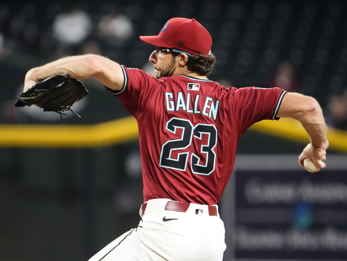 Arizona Diamondbacks pitcher Zac Gallen (23) throws to the Texas Rangers in the first inning at Chase Field on Sept. 3, 2025.