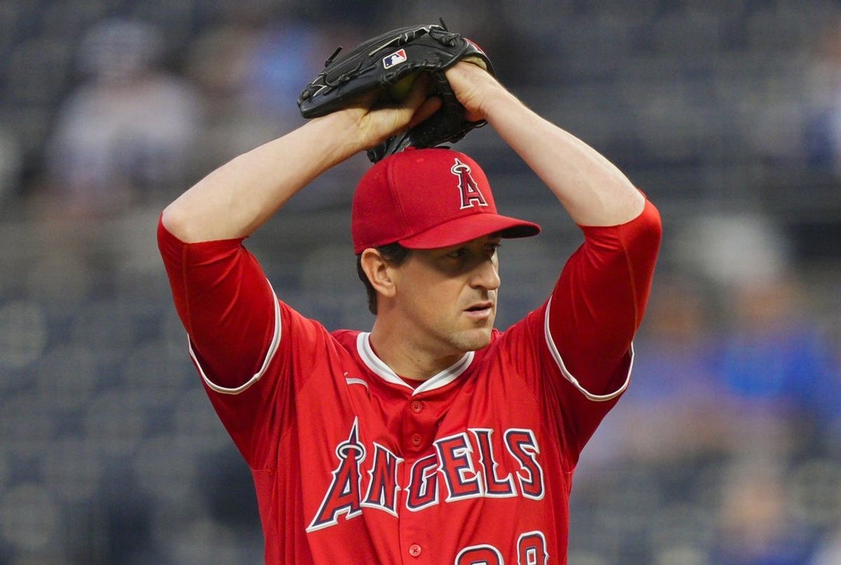 Sep 4, 2025; Kansas City, Missouri, USA; Los Angeles Angels starting pitcher Kyle Hendricks (28) pitches during the first inning against the Kansas City Royals at Kauffman Stadium. Mandatory Credit: Jay Biggerstaff-Imagn Images