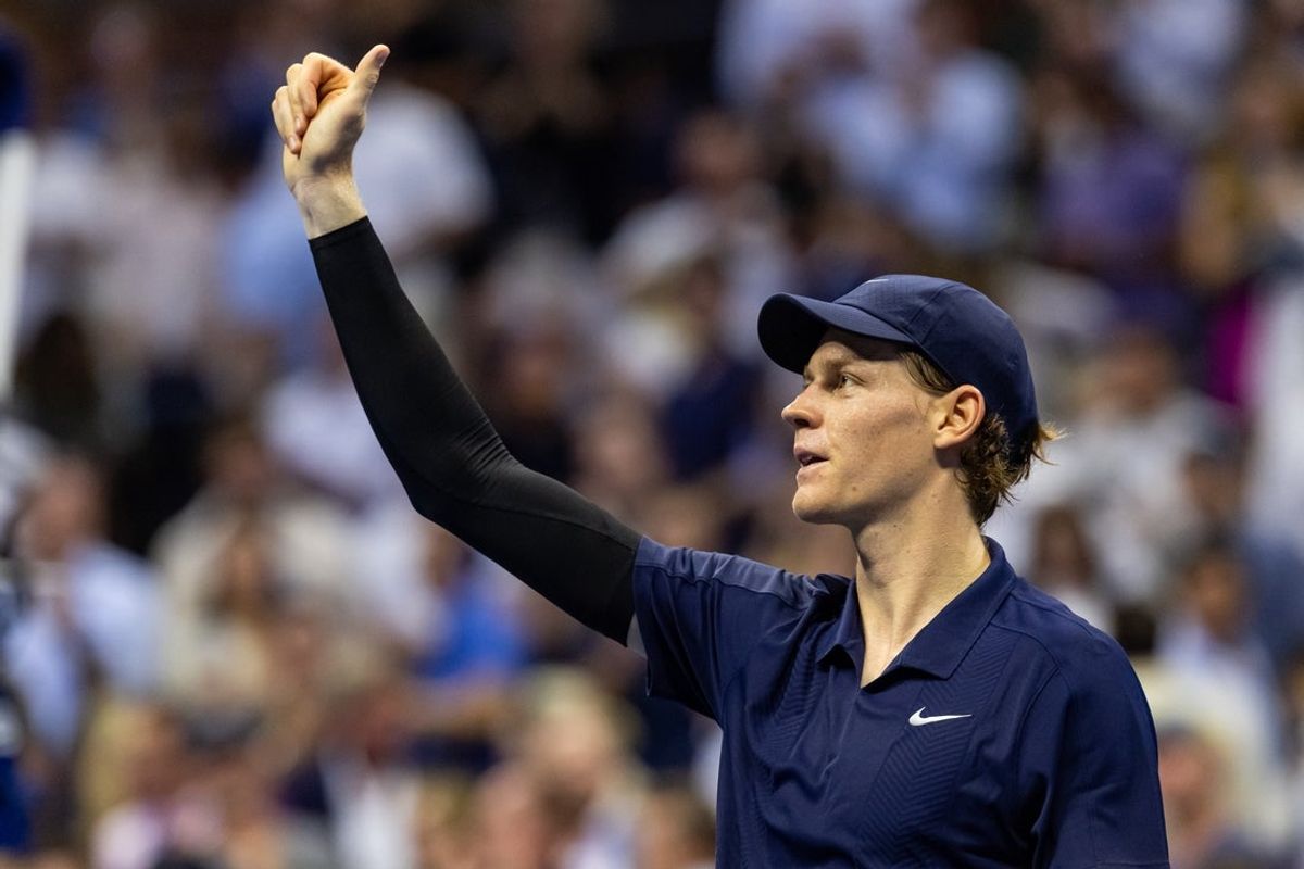 Sep 5, 2025; Flushing, NY, USA; Jannik Sinner of Italy celebrates his victory over Felix Auger-Aliassime of Canada in the semifinal of the men’s singles at the US Open at Arthur Ashe Stadium in Billie Jean King National Tennis Center. Mandatory Credit: Mike Frey-Imagn Images