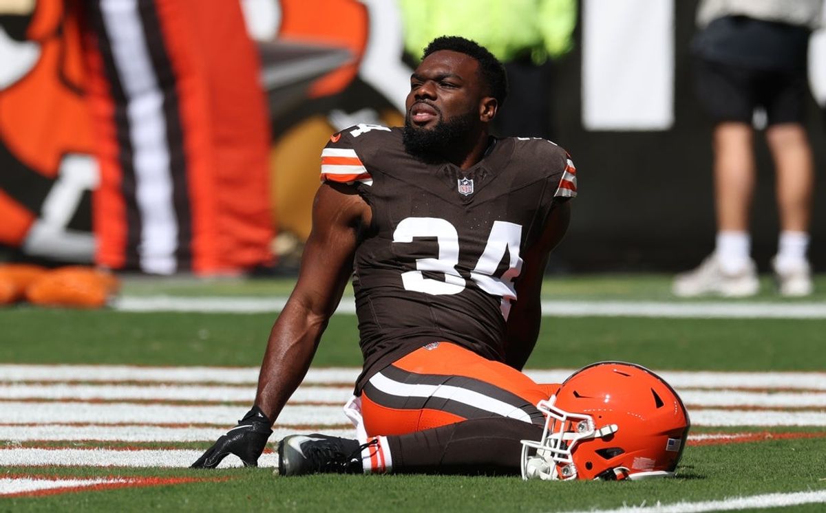 Sep 7, 2025; Cleveland, Ohio, USA; Cleveland Browns running back Jerome Ford (34) warms up before a game against the Cincinnati Bengals at Huntington Bank Field. Mandatory Credit: Scott Galvin-Imagn Images