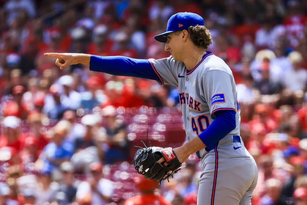 Sep 7, 2025; Cincinnati, Ohio, USA; New York Mets starting pitcher Brandon Sproat (40) reacts after a play in the first inning against the Cincinnati Reds at Great American Ball Park. Mandatory Credit: Katie Stratman-Imagn Images