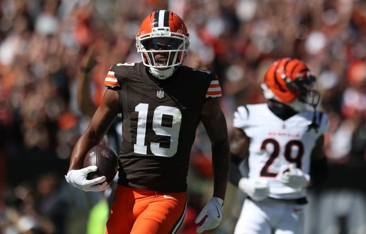 Sep 7, 2025; Cleveland, Ohio, USA; Cleveland Browns wide receiver Cedric Tillman (19) celebrates after a touchdown during the second half against the Cincinnati Bengals at Huntington Bank Field. Mandatory Credit: Scott Galvin-Imagn Images