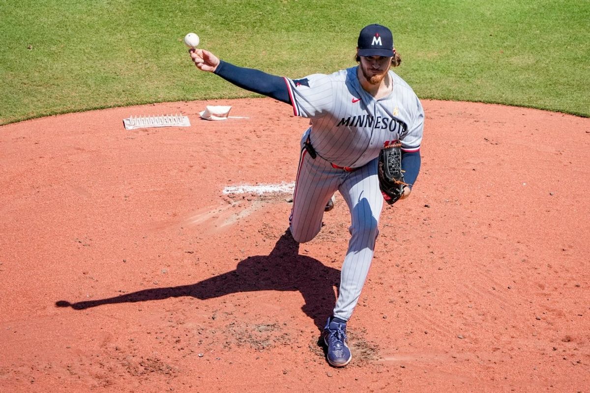 Sep 7, 2025; Kansas City, Missouri, USA; Minnesota Twins starting pitcher Bailey Ober (17) delivers a pitch against the Kansas City Royals during the third inning at Kauffman Stadium. Mandatory Credit: Denny Medley-Imagn Images