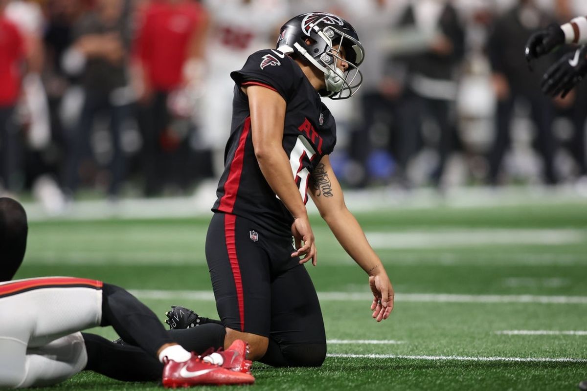 Sep 7, 2025; Atlanta, Georgia, USA; Atlanta Falcons place kicker Younghoe Koo (6) reacts after missing a field goal against the Tampa Bay Buccaneers during the fourth quarter at Mercedes-Benz Stadium. Mandatory Credit: Brett Davis-Imagn Images