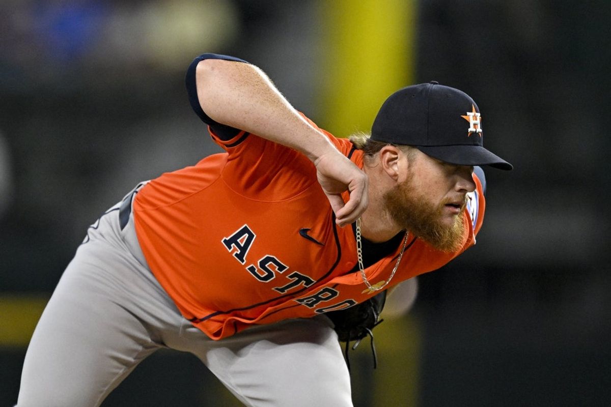 Sep 7, 2025; Arlington, Texas, USA; Houston Astros relief pitcher Craig Kimbrel (46) pitches against the Texas Rangers during the eighth inning at Globe Life Field. Mandatory Credit: Jerome Miron-Imagn Images