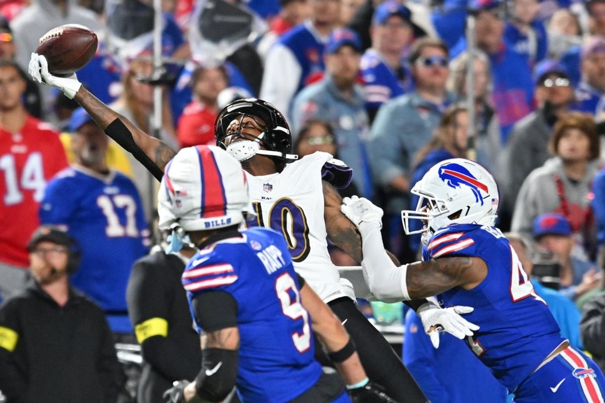 Sep 7, 2025; Orchard Park, New York, USA;  Baltimore Ravens wide receiver DeAndre Hopkins (10) catches the ball for a touchdown  during the third quarter against the Buffalo Bills at Highmark Stadium. Mandatory Credit: Mark Konezny-Imagn Images