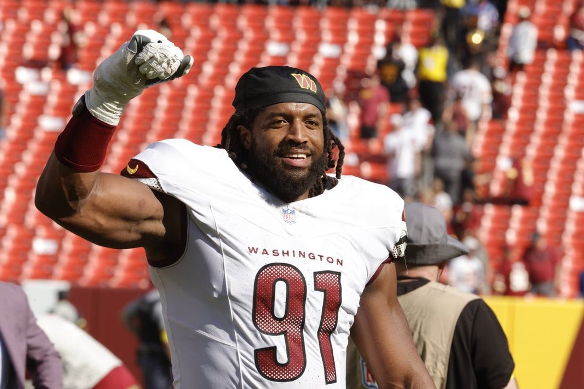 Sep 7, 2025; Landover, Maryland, USA; Washington Commanders defensive end Deatrich Wise Jr. (91) walks off the field after the game against the New York Giants at Northwest Stadium. Mandatory Credit: Amber Searls-Imagn Images