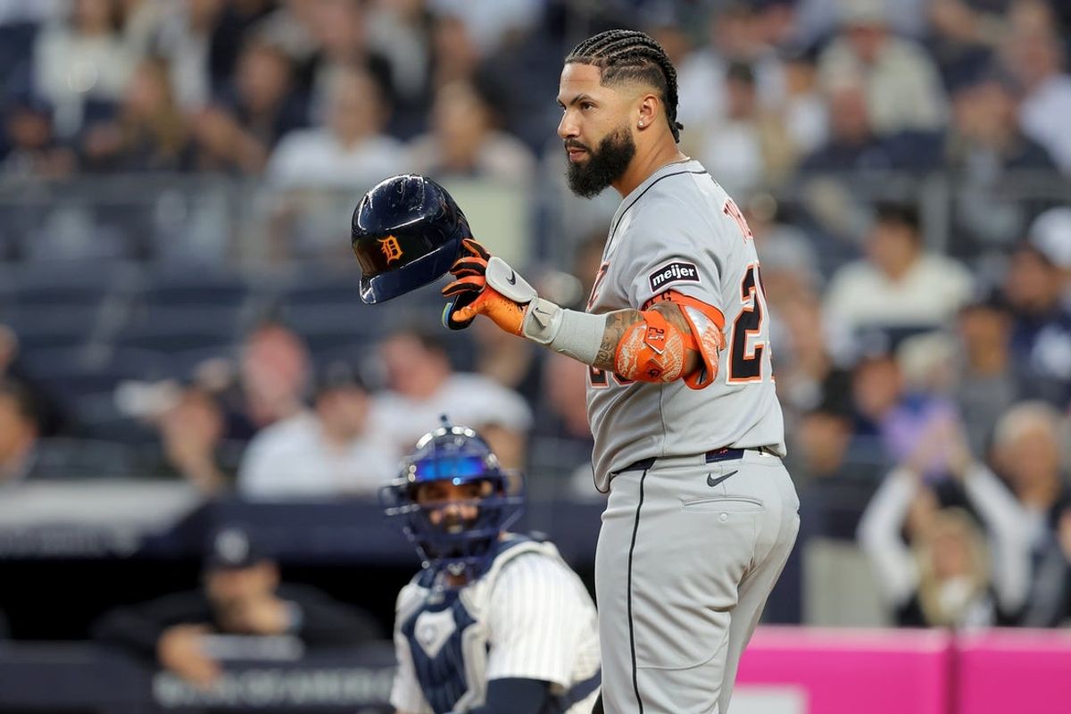 Sep 9, 2025; Bronx, New York, USA; Detroit Tigers second baseman Gleyber Torres (25) acknowledges the fans as they applaud during his first at bat during the first inning against the New York Yankees at Yankee Stadium. Mandatory Credit: Brad Penner-Imagn Images