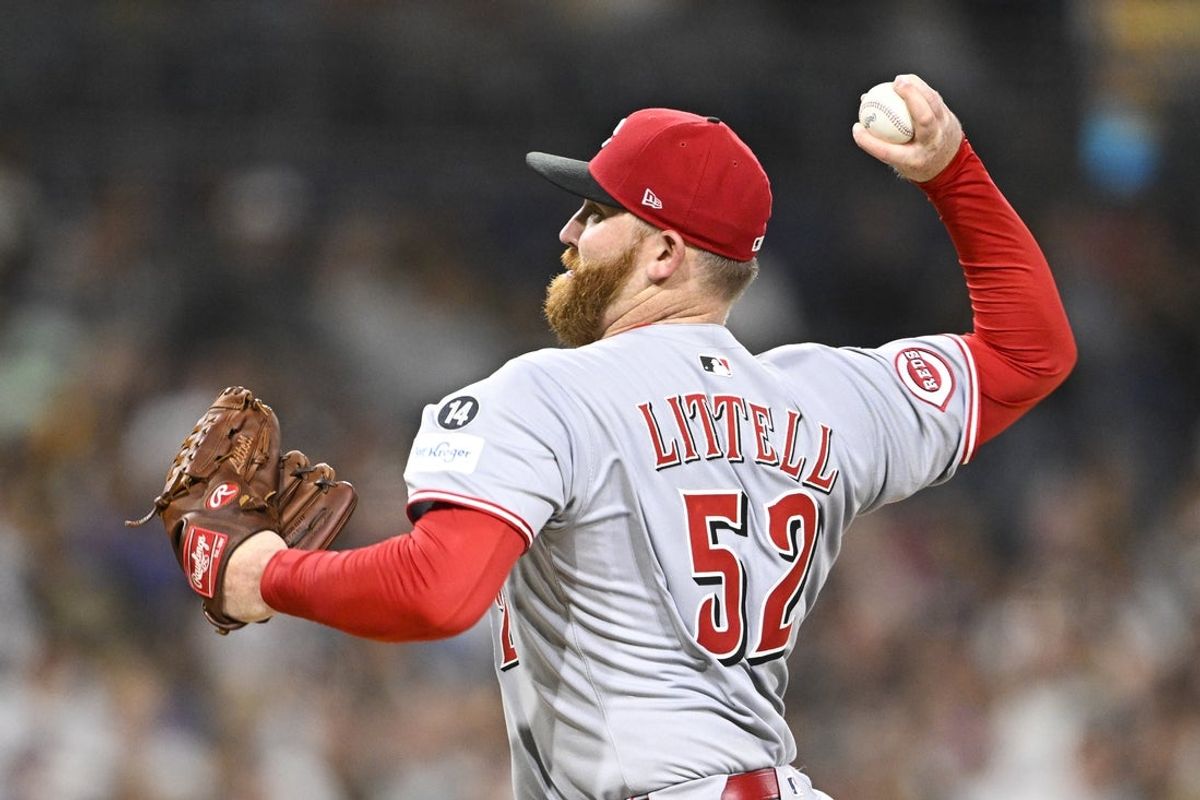 Sep 9, 2025; San Diego, California, USA; Cincinnati Reds starting pitcher Zack Littell (52) delivers during the fifth inning against the San Diego Padres at Petco Park. Mandatory Credit: Denis Poroy-Imagn Images