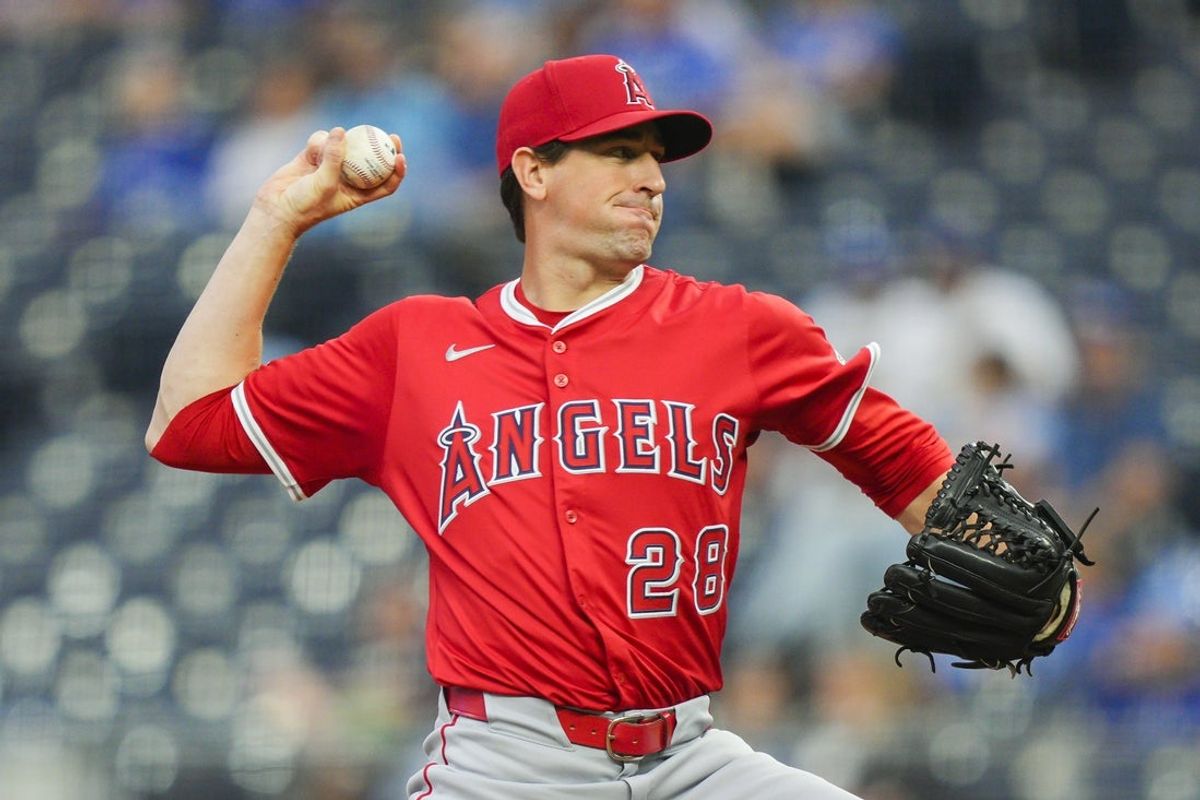 Sep 4, 2025; Kansas City, Missouri, USA; Los Angeles Angels starting pitcher Kyle Hendricks (28) pitches during the first inning against the Kansas City Royals at Kauffman Stadium. Mandatory Credit: Jay Biggerstaff-Imagn Images
