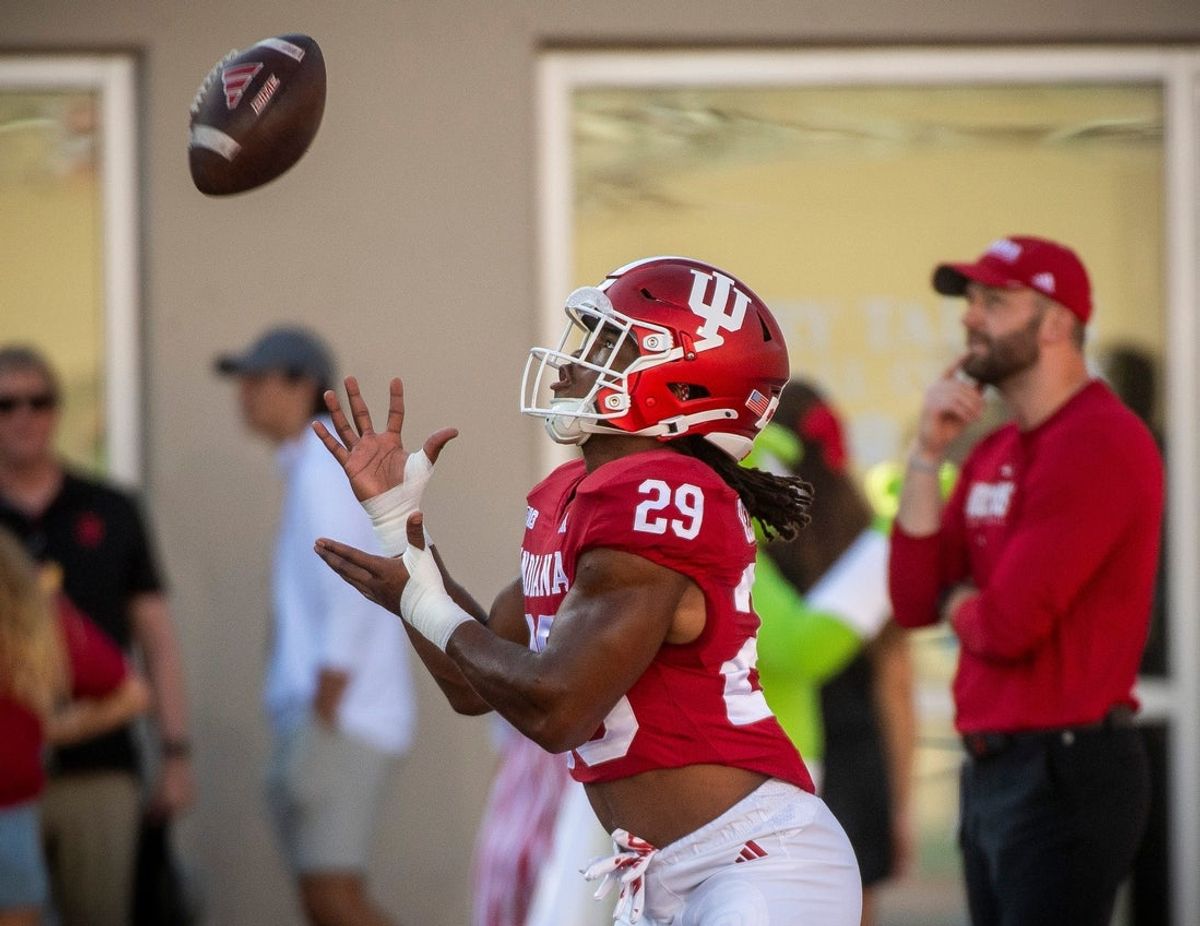 Indiana's Lee Beebe Jr. (29) warming up before the Indiana versus Indiana State football game at Memorial Stadium on Friday, Sept. 12, 2025.