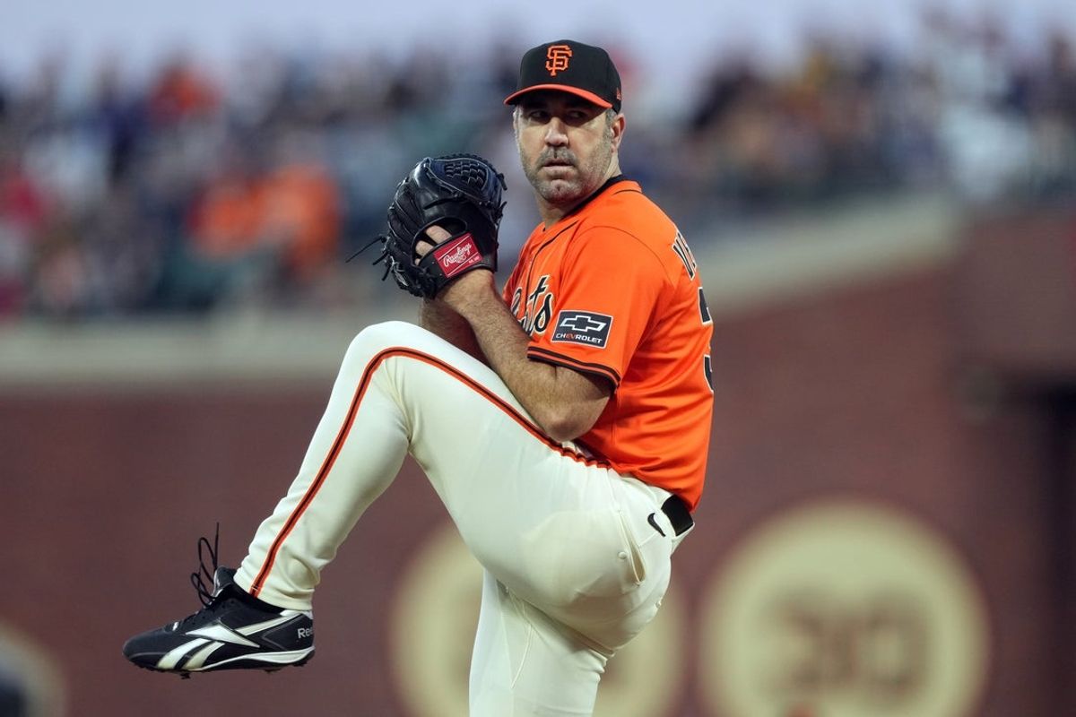 Sep 12, 2025; San Francisco, California, USA; San Francisco Giants pitcher Justin Verlander (35) throws a pitch against the Los Angeles Dodgers during the first inning at Oracle Park. Mandatory Credit: Darren Yamashita-Imagn Images