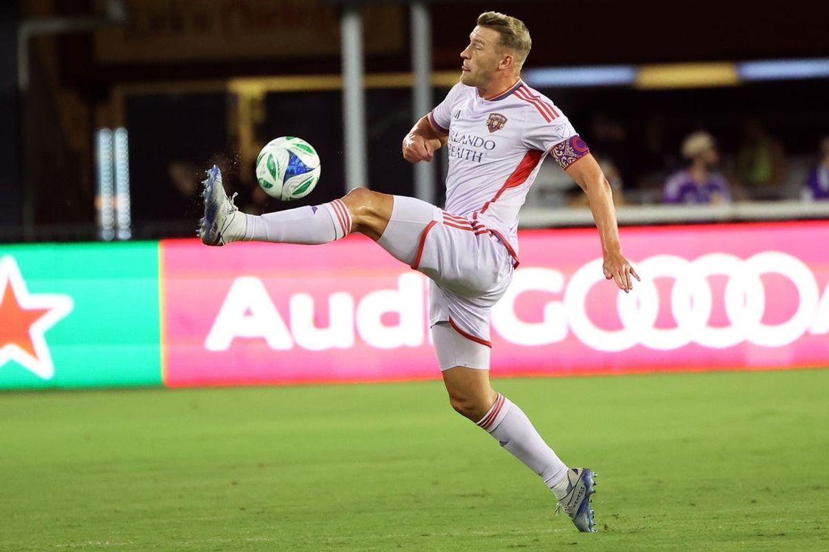 Sep 13, 2025; Washington, District of Columbia, USA; Orlando City defender Robin Jansson (6) controls the ball during the first half against D.C. United at Audi Field. Mandatory Credit: Daniel Kucin Jr.-Imagn Images