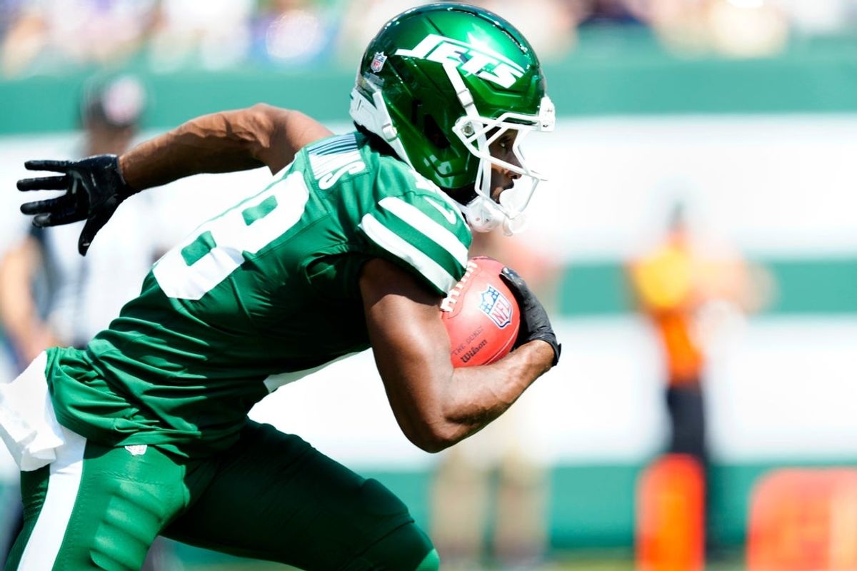 Isaiah Williams, of the New York Jets, run after catching the punt return a Bills punt, Sunday, September 14, 2025, in East Rutherford.