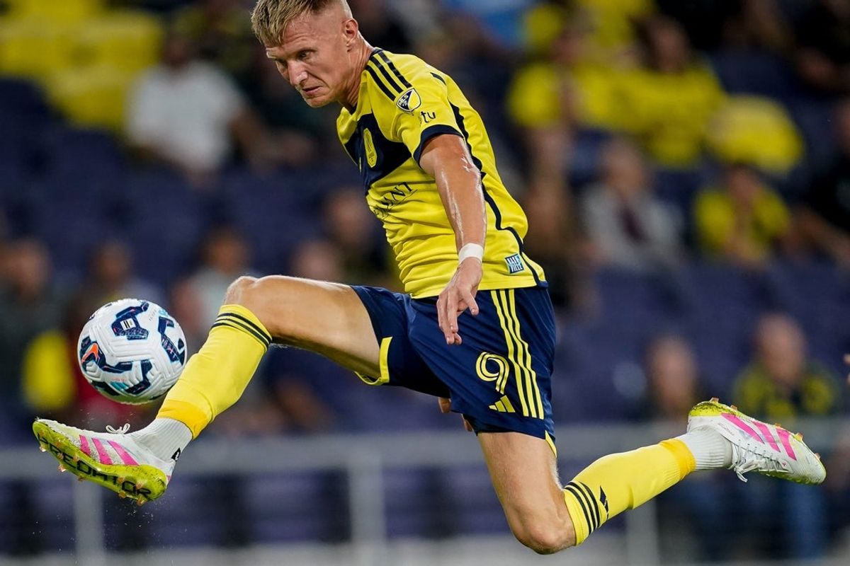 Nashville SC forward Sam Surridge (9) scores his third goal against Philadelphia Union during the second half of a U.S. Open Cup semifinal soccer match at Geodis Park in Nashville, Tenn., Tuesday, Sept. 16, 2025.