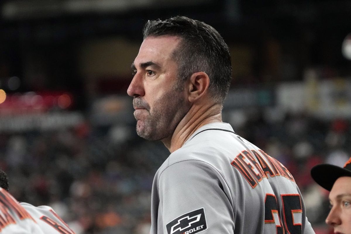 Sep 17, 2025; Phoenix, Arizona, USA; San Francisco Giants pitcher Justin Verlander (35) watches from the dugout after pitching 7 innings against the Arizona Diamondbacks at Chase Field. Mandatory Credit: Rick Scuteri-Imagn Images