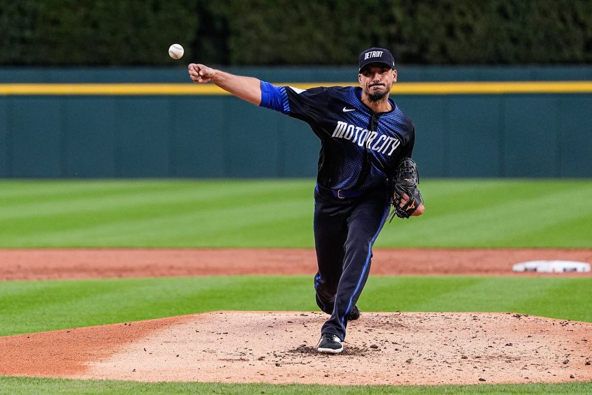 Detroit Tigers pitcher Charlie Morton (50) practices a pitch before throwing the second inning against Atlanta Braves at Comerica Park in Detroit on Friday, Sept. 19, 2025.