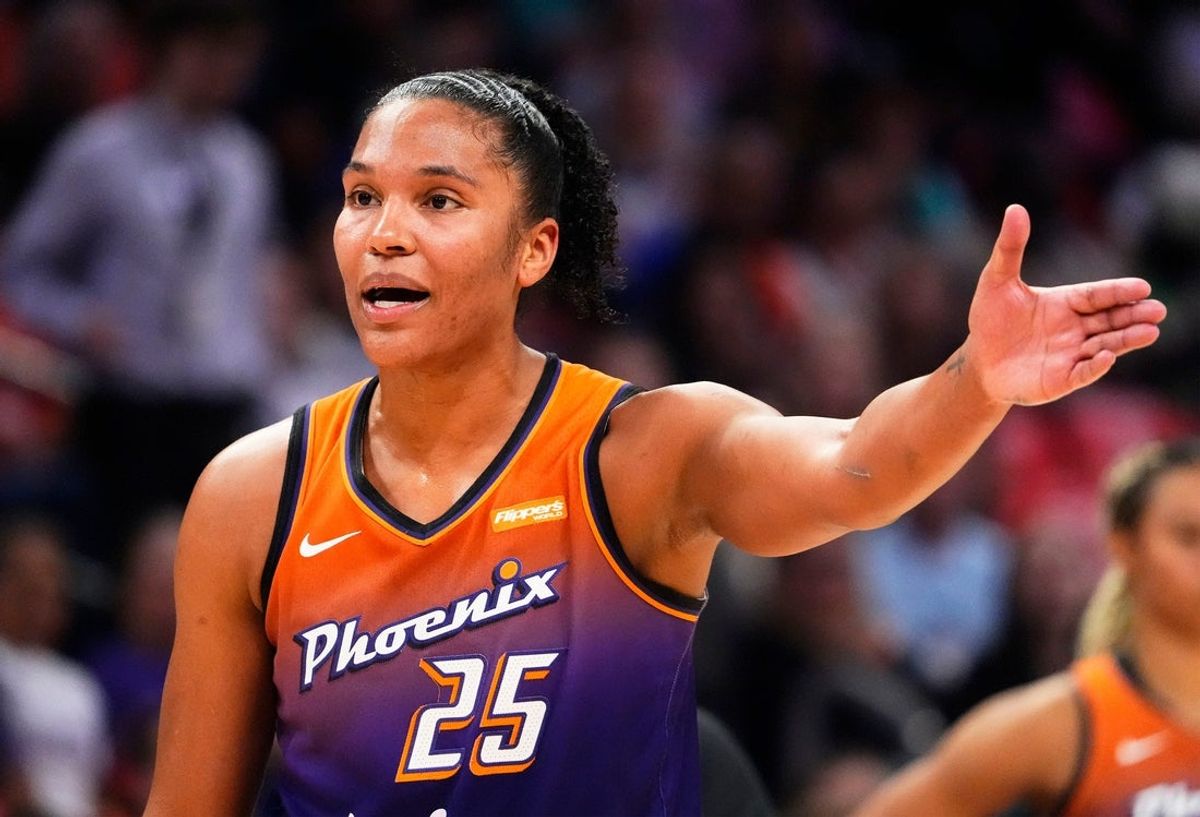 Phoenix Mercury forward Alyssa Thomas (25) reacts during action against the New York Liberty in the first half during Game Three of the 2025 WNBA Playoffs first round at PHX Arena on Sept. 19, 2025, in Phoenix.