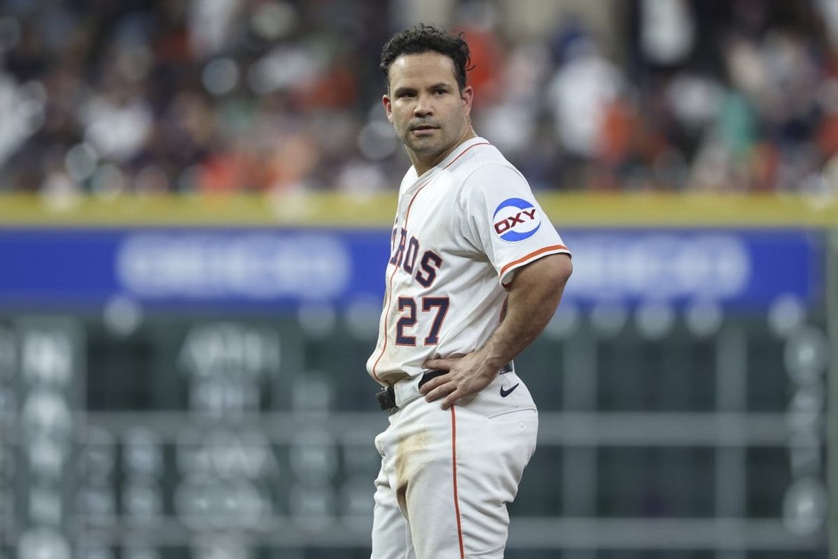 Sep 20, 2025; Houston, Texas, USA; Houston Astros second baseman Jose Altuve (27) reacts after the sixth inning against the Seattle Mariners at Daikin Park. Mandatory Credit: Troy Taormina-Imagn Images