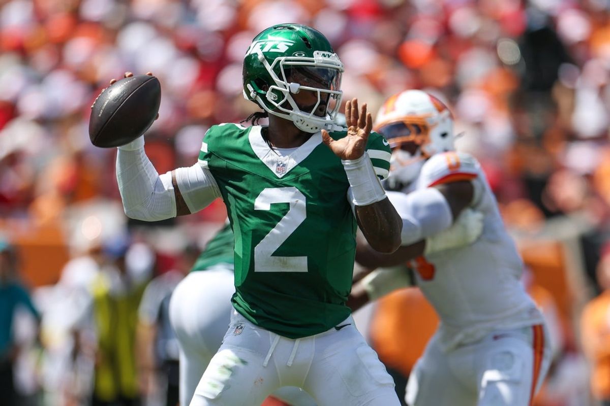 Sep 21, 2025; Tampa, Florida, USA; New York Jets quarterback Tyrod Taylor (2) looks to pass against the Tampa Bay Buccaneers in the second quarter at Raymond James Stadium. Mandatory Credit: Nathan Ray Seebeck-Imagn Images