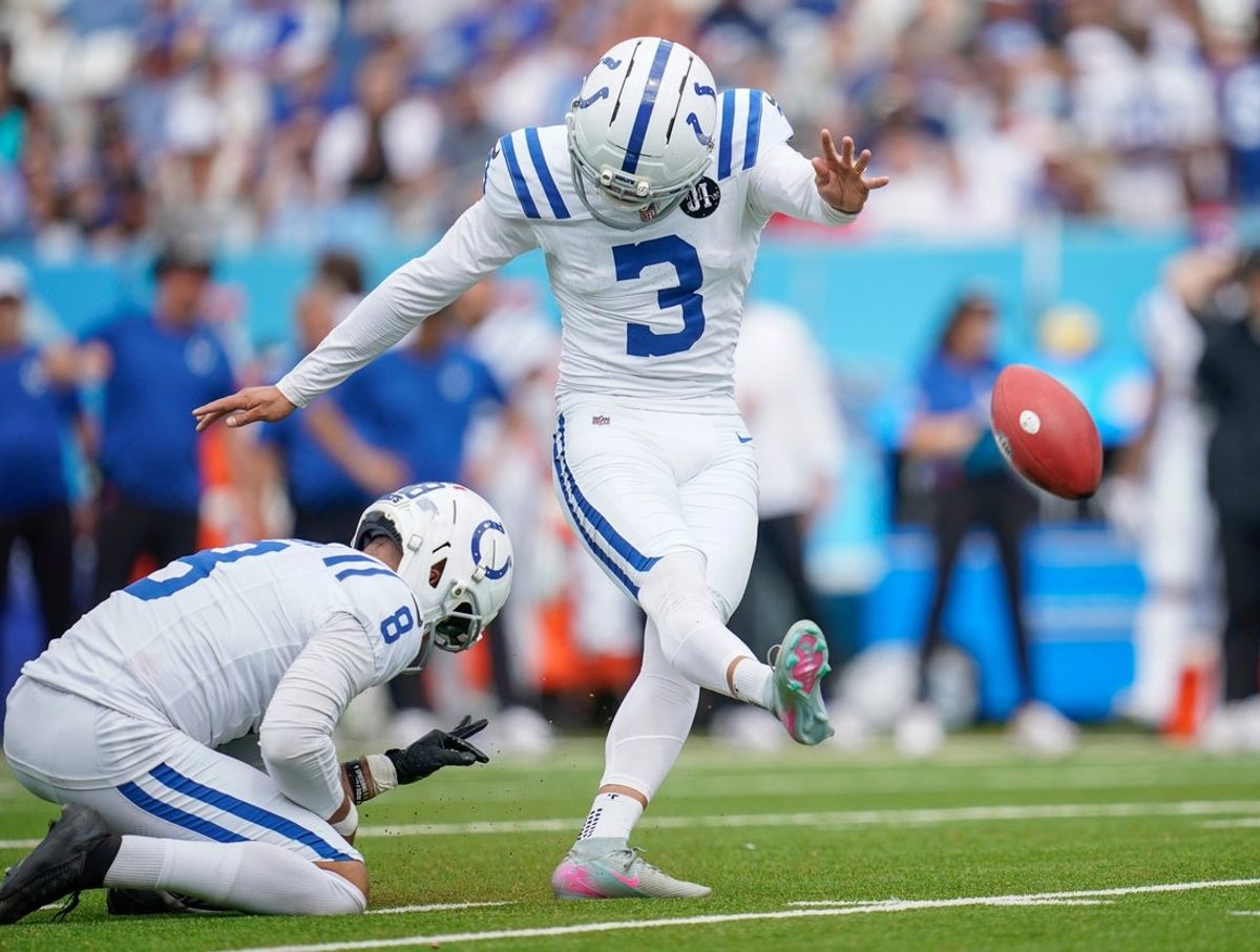 Sep 21, 2025; Nashville, Tennessee, USA; Indianapolis Colts kicker Spencer Shrader (3) kicks a field goal during the second quarter against the Tennessee Titans at Nissan Stadium. Mandatory Credit: Andrew Nelles-USA TODAY Network via Imagn Images