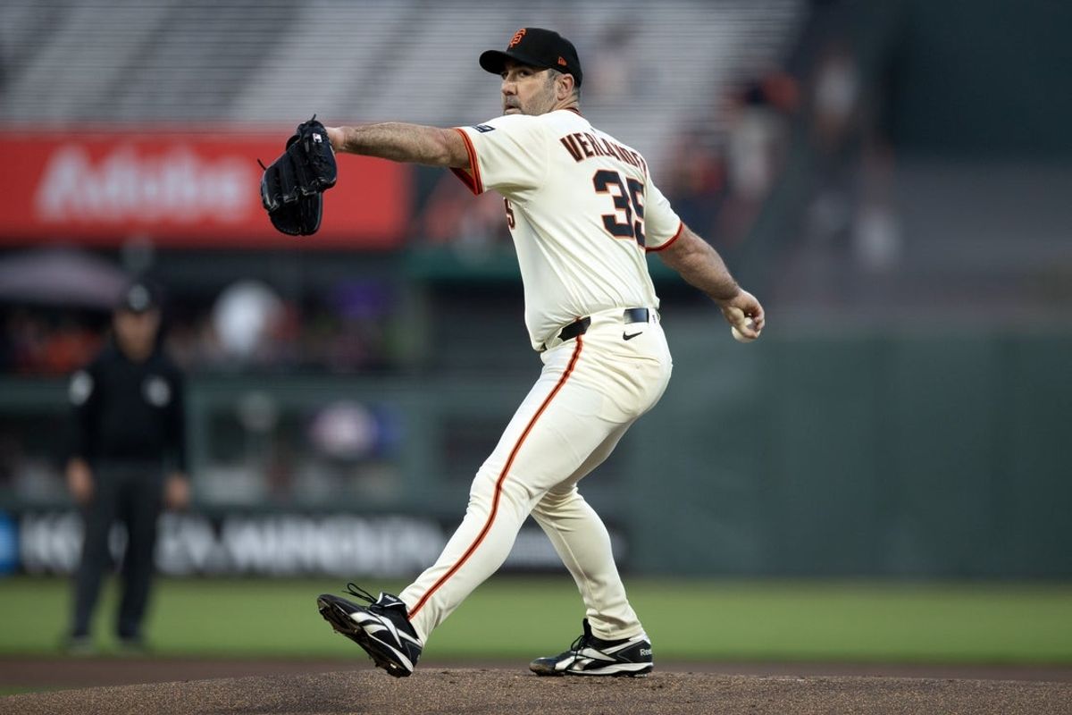 Sep 22, 2025; San Francisco, California, USA; San Francisco Giants starting pitcher Justin Verlander (35) delivers a pitch against the St. Louis Cardinals during the first inning at Oracle Park. Mandatory Credit: D. Ross Cameron-Imagn Images