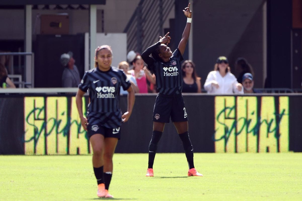 Sep 28, 2025; Washington, District of Columbia, USA; Washington Spirit forward Gift Monday (21) celebrates after scoring a goal during the first half against the Houston Dash at Audi Field. Mandatory Credit: Daniel Kucin Jr.-Imagn Images