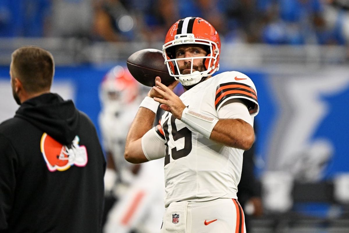 Sep 28, 2025; Detroit, Michigan, USA; Cleveland Browns quarterback Joe Flacco (15) warms up before the game against the Detroit Lions at Ford Field. Mandatory Credit: Lon Horwedel-Imagn Images