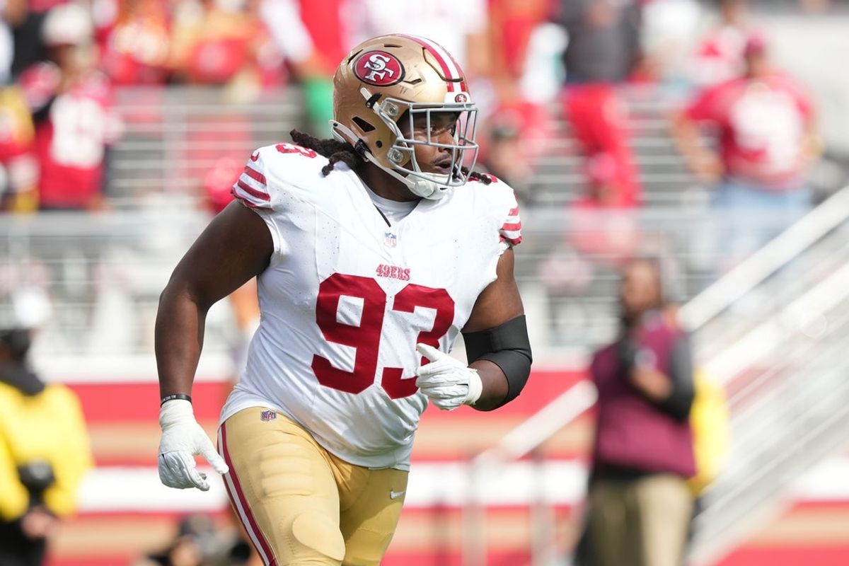 Sep 28, 2025; Santa Clara, California, USA; San Francisco 49ers defensive tackle Kalia Davis (93) during the third quarter against the Jacksonville Jaguars at Levi's Stadium. Mandatory Credit: Darren Yamashita-Imagn Images