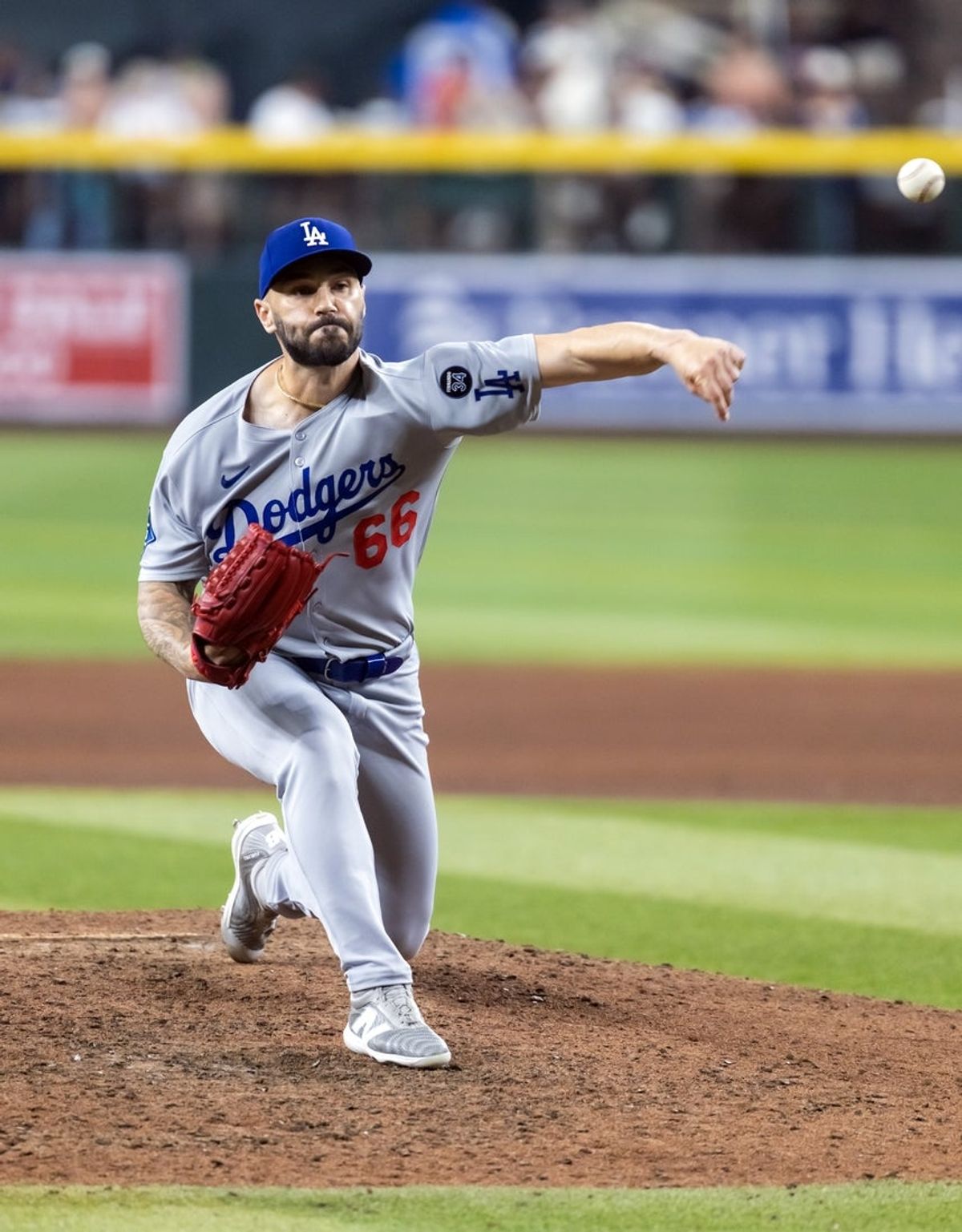 Sep 23, 2025; Phoenix, Arizona, USA; Los Angeles Dodgers pitcher Tanner Scott against the Arizona Diamondbacks at Chase Field. Mandatory Credit: Mark J. Rebilas-Imagn Images