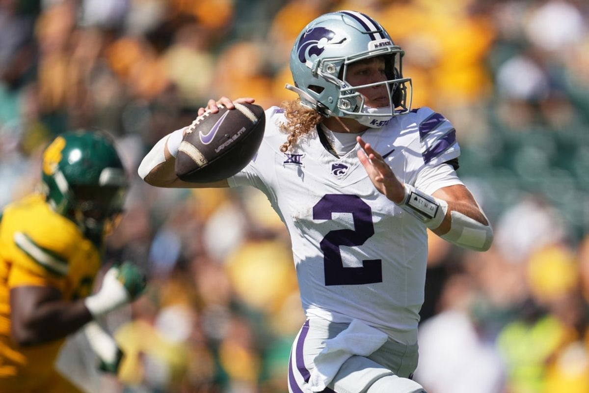 Oct 4, 2025; Waco, Texas, USA;  Kansas State Wildcats quarterback Avery Johnson (2) passes the ball against the Baylor Bears during the first half at McLane Stadium. Mandatory Credit: Chris Jones-Imagn Images