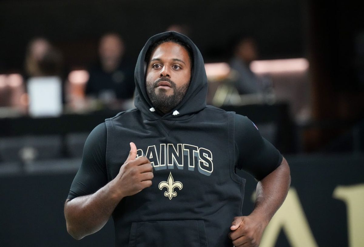 Oct 5, 2025; New Orleans, Louisiana, USA; New Orleans Saints defensive end Cameron Jordan (94) warms up prior to the game against the New York Giants at Caesars Superdome. Mandatory Credit: Matthew Hinton-Imagn Images