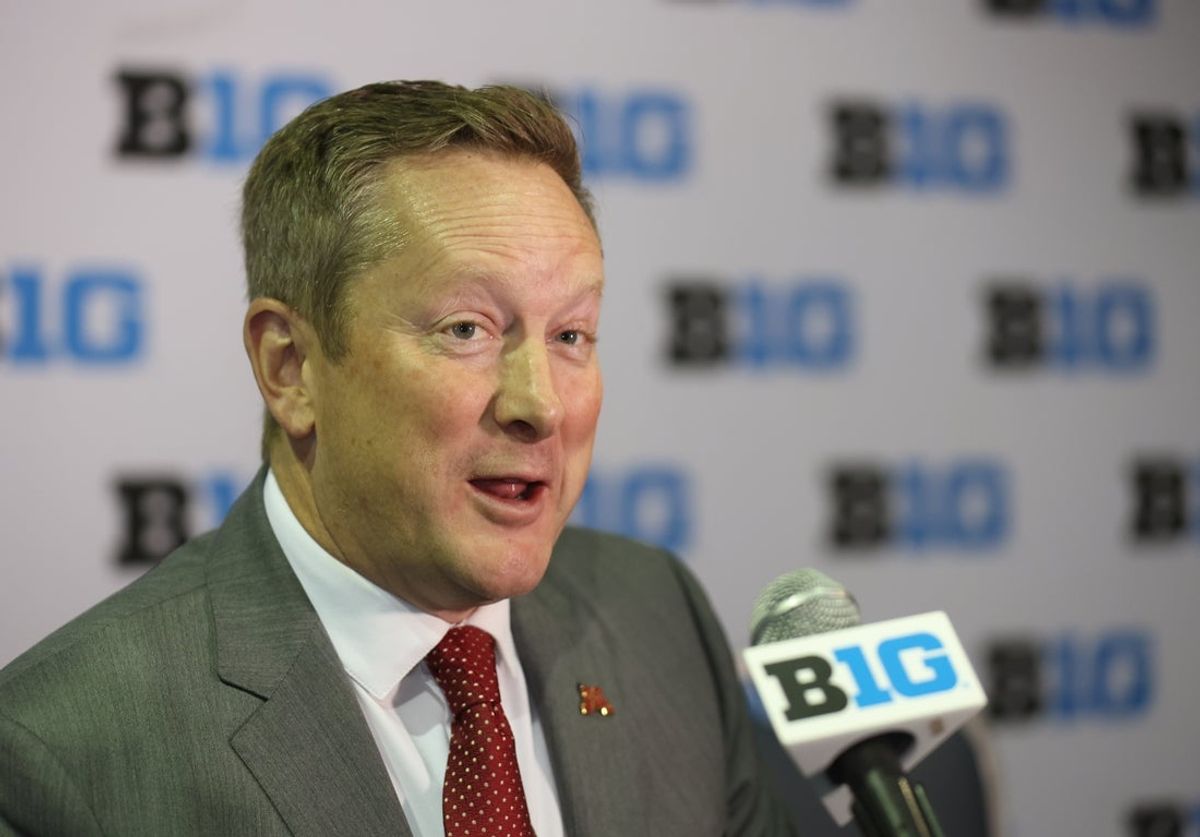 Oct 9, 2025; Rosemont, IL, USA; Minnesota head coach Niko Medved speaks during Big Ten Men’s Basketball Media Days at the Donald E. Stephens Convention Center. Mandatory Credit: Talia Sprague-Imagn Images