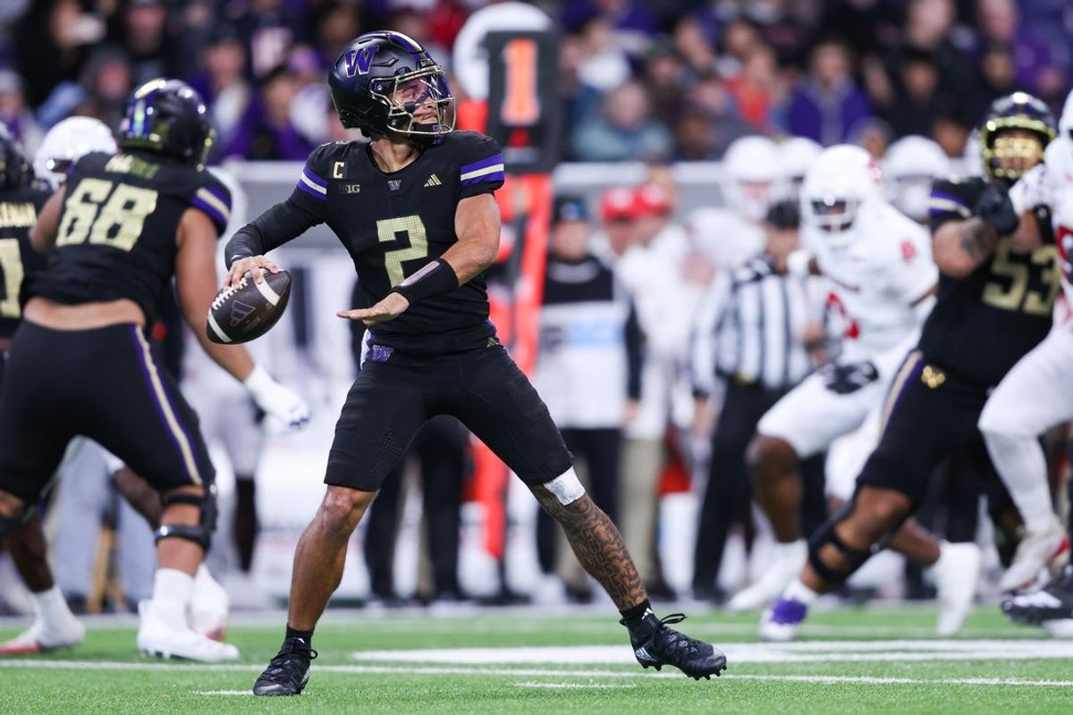 Oct 10, 2025; Seattle, Washington, USA; Washington Huskies quarterback Demond Williams Jr. (2) prepares to throw the ball during the first half against the Rutgers Scarlet Knights  at Husky Stadium. Mandatory Credit: Kevin Ng-Imagn Images