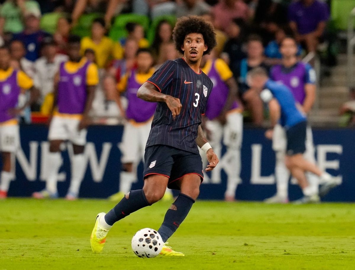 Oct 10, 2025; Austin, Texas, USA; United States defender Chris Richards (3) passes the ball during the second half at Q2 Stadium. Mandatory Credit: Scott Coleman-Imagn Images