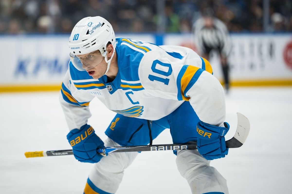 Oct 13, 2025; Vancouver, British Columbia, CAN; St. Louis Blues forward Brayden Schenn (10) prepares for a face-off against the Vancouver Canucks in the third period at Rogers Arena. Mandatory Credit: Bob Frid-Imagn Images