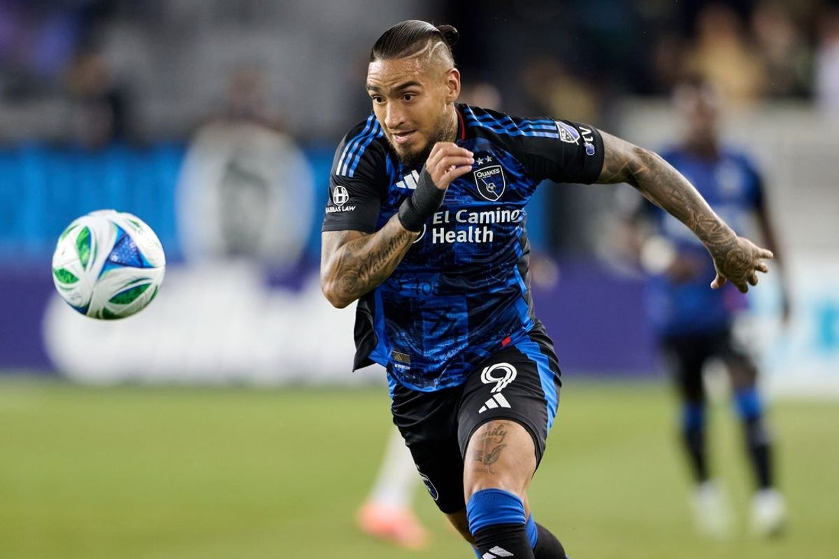 Oct 18, 2025; San Jose, California, USA; San Jose Earthquakes forward Cristian Arango (9) chases the ball against Austin FC during the second half at PayPal Park. Mandatory Credit: Robert Edwards-Imagn Images
