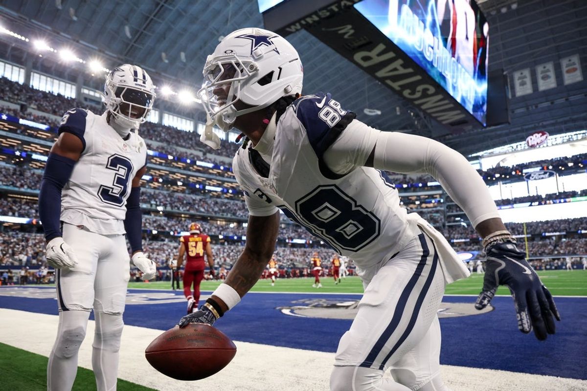 Oct 19, 2025; Arlington, Texas, USA; Dallas Cowboys wide receiver Ceedee Lamb (88) celebrates after scoring a touchdown against the Washington Commanders during the first quarter of the game at AT&T Stadium. Mandatory Credit: Kevin Jairaj-Imagn Images