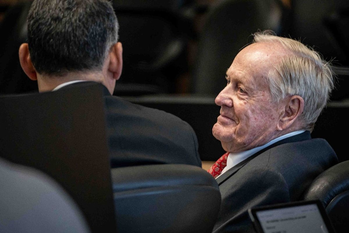 Jack Nicklaus talks with his attorneys during a recess in closing arguments in Judge Reid P. Scott II's courtroom at the Judge Daniel T.K. Hurley Courthouse in West Palm Beach, Fla,, on October 20, 2025. Nicklaus' defamation suit against his former business partners, including billionaire Howard Milstein, is expected to be decided by a jury this week.