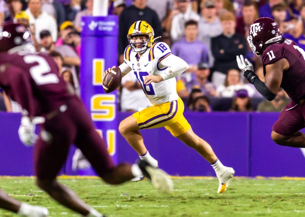 Tigers Quarterback Garrett Nussmeier 18, LSU Tigers take on the Texas A&M Aggies. October 25, 2025; Baton Rouge, Louisiana, USA; at Tiger Stadium. Saturday, Oct. 25, 2025.