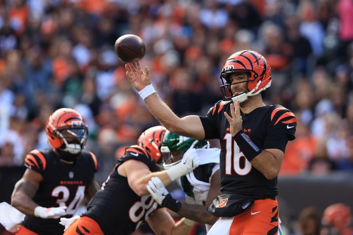 Oct 26, 2025; Cincinnati, Ohio, USA; Cincinnati Bengals quarterback Joe Flacco (16) throws the ball during the third quarter against the New York Jets at Paycor Stadium. Mandatory Credit: Katie Stratman-Imagn Images
