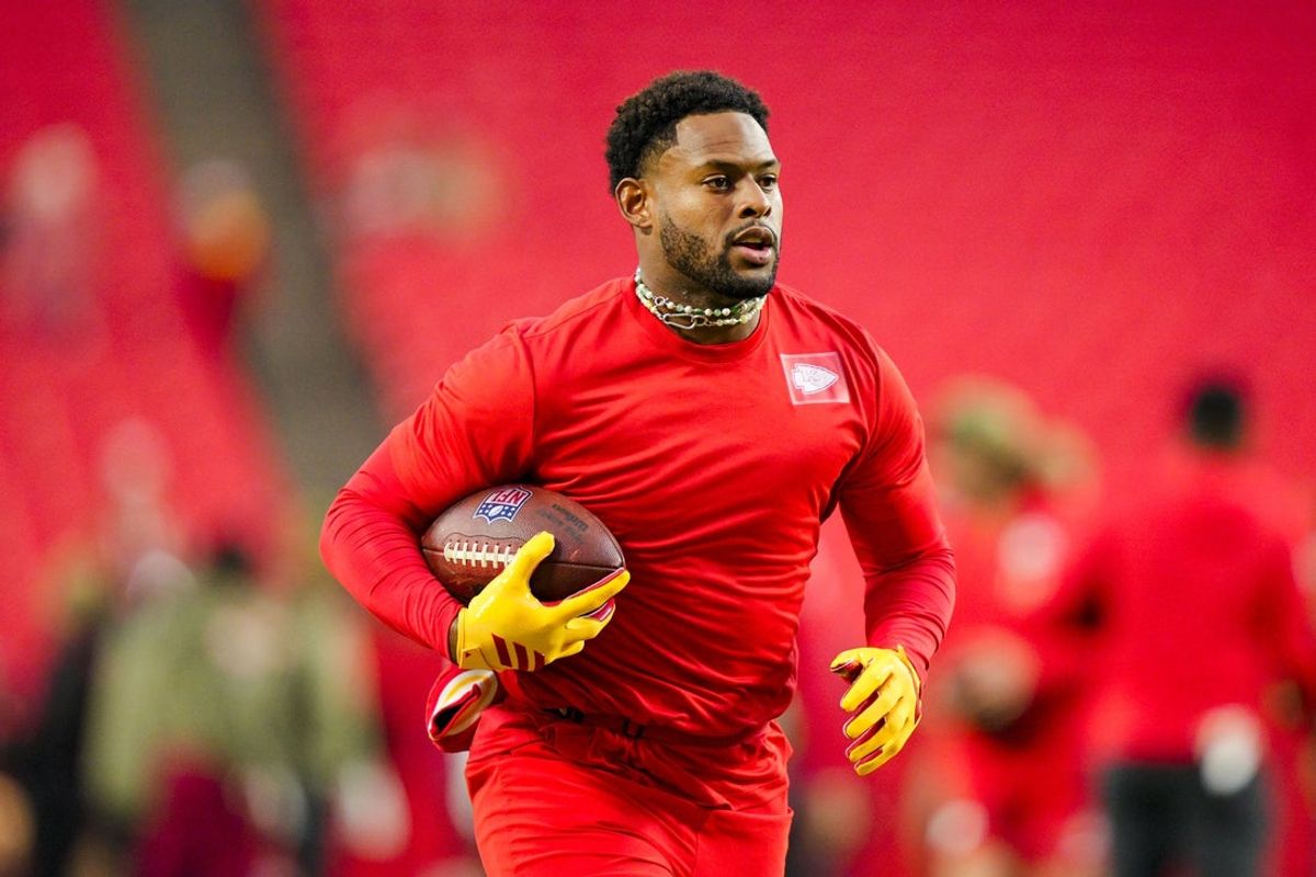 Oct 27, 2025; Kansas City, Missouri, USA; Kansas City Chiefs wide receiver JuJu Smith-Schuster (9) warms up prior to a game against the Washington Commanders at GEHA Field at Arrowhead Stadium. Mandatory Credit: Jay Biggerstaff-Imagn Images