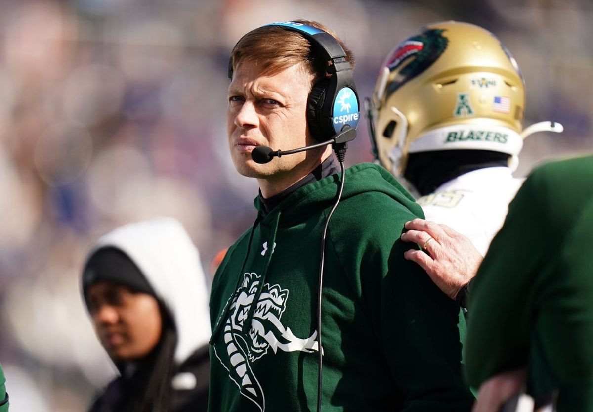 Nov 1, 2025; East Hartford, Connecticut, USA;  UAB Blazers interim head coach Alex Mortensen watches from the sideline as they take on the UConn Huskies at Pratt & Whitney Stadium at Rentschler Field. Mandatory Credit: David Butler II-Imagn Images