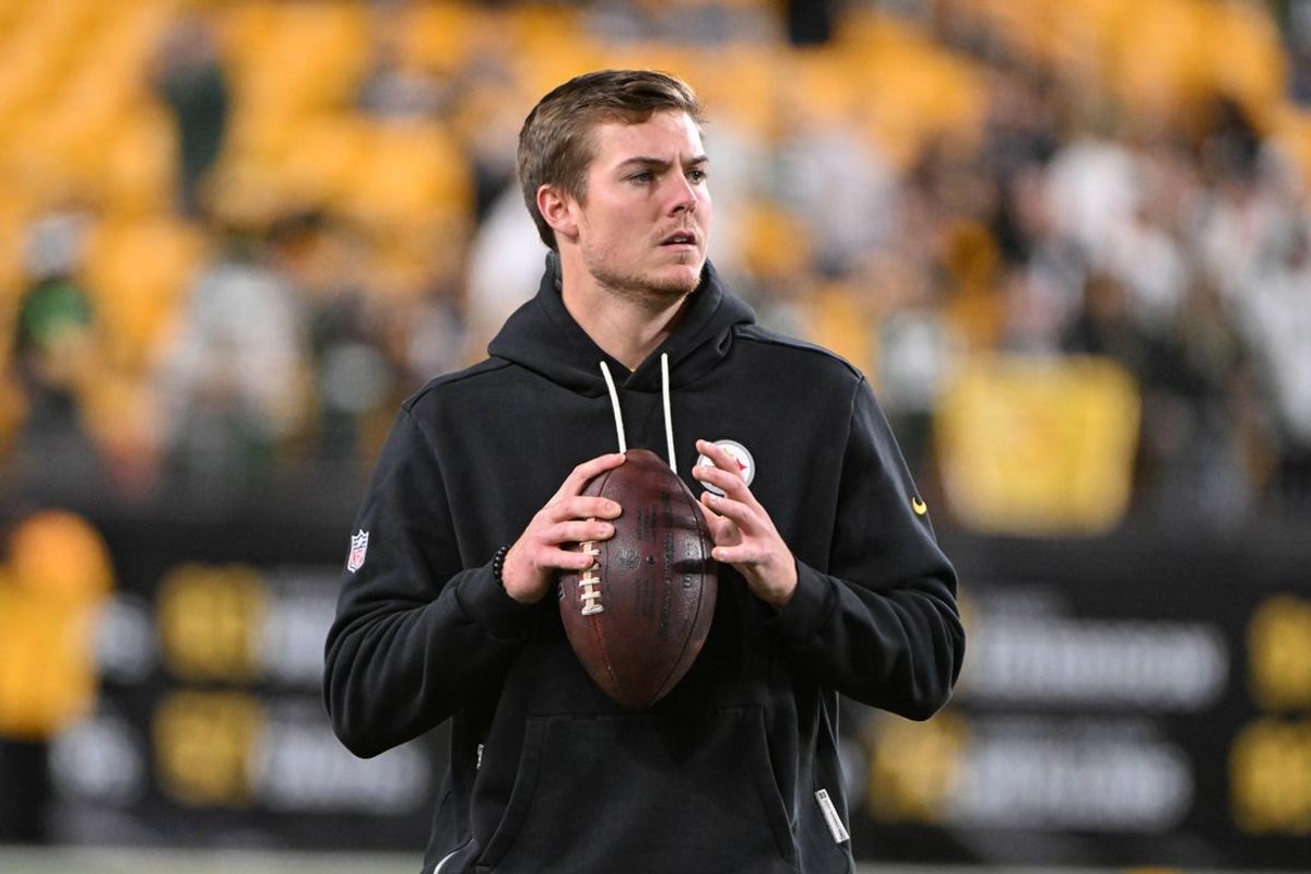 Oct 26, 2025; Pittsburgh, Pennsylvania, USA; Pittsburgh Steelers quarterback Will Howard warms up for a game against the Green Bay Packers at Acrisure Stadium. Mandatory Credit: Barry Reeger-Imagn Images