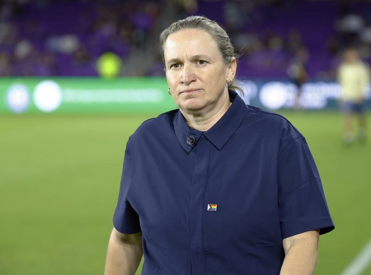 Nov 7, 2025; Orlando, Florida, USA;  Seattle Reign FC head coach Laura Harvey prior to a game against the Orlando Pride at Inter&Co Stadium. Mandatory Credit: Russell Lansford-Imagn Images