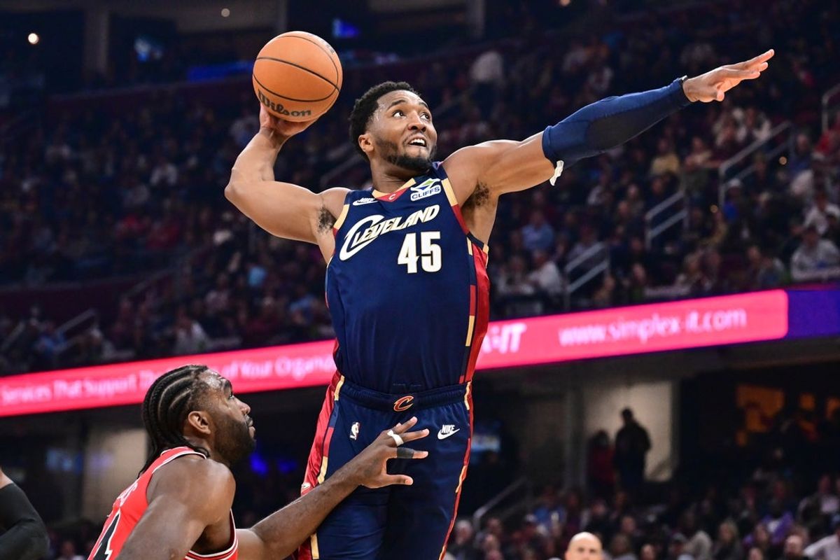 Nov 8, 2025; Cleveland, Ohio, USA; Cleveland Cavaliers guard Donovan Mitchell (45) goes up for a dunk against the Chicago Bulls during the first half at Rocket Arena. Mitchell missed the dunk. Mandatory Credit: Ken Blaze-Imagn Images
